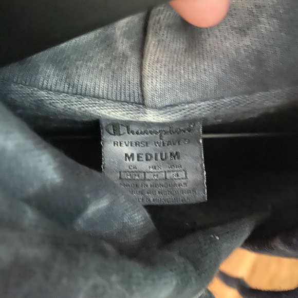 Sweatshirt - Picture 3 of 4